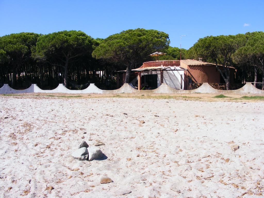 Rotonda Sul Mare Villa Budoni Eksteriør bilde